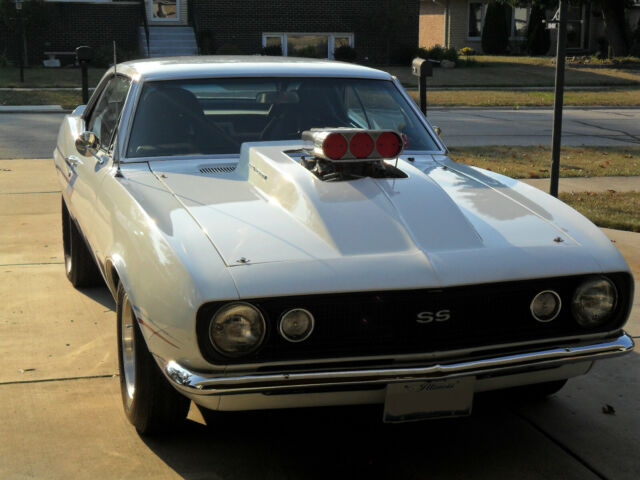 1967 White Chevrolet Camaro Coupe