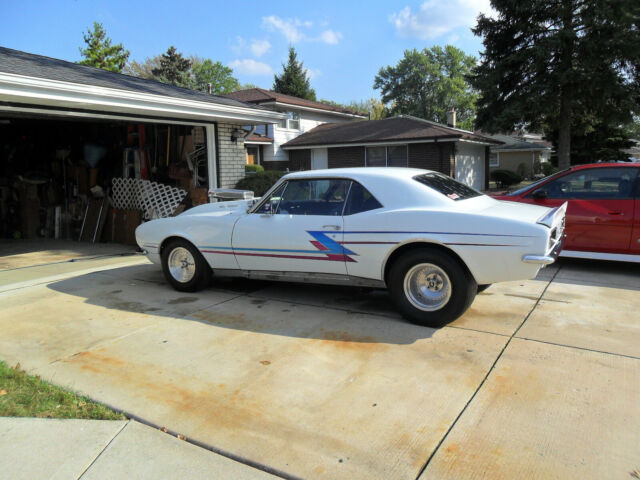 1967 White Chevrolet Camaro Coupe