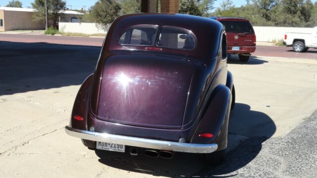 1937 Ford 2 Door Sedan Sedan