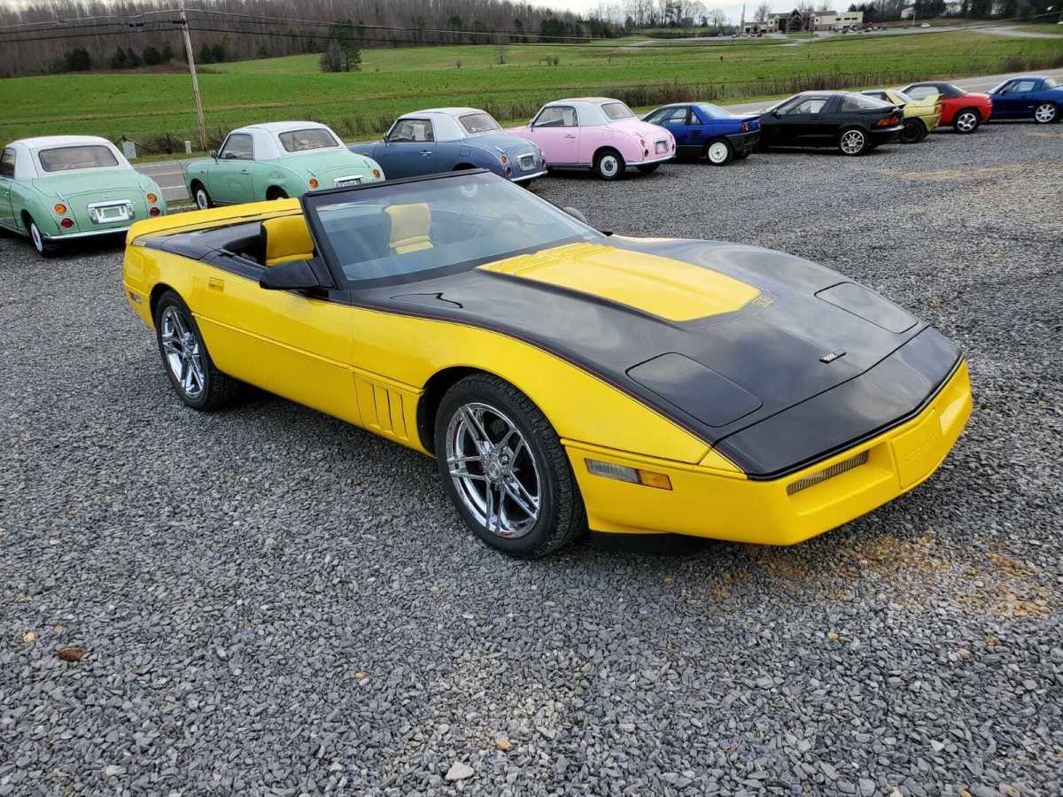 1989 Yellow Chevrolet Corvette Convertible