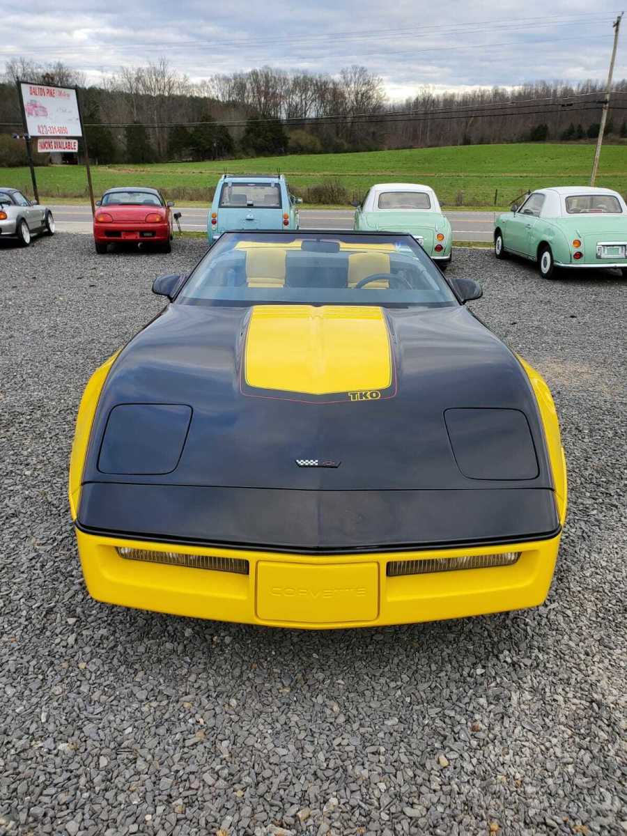 1989 Yellow Chevrolet Corvette Convertible