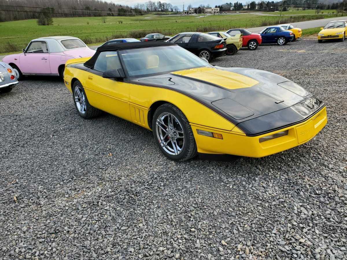 1989 Yellow Chevrolet Corvette Convertible