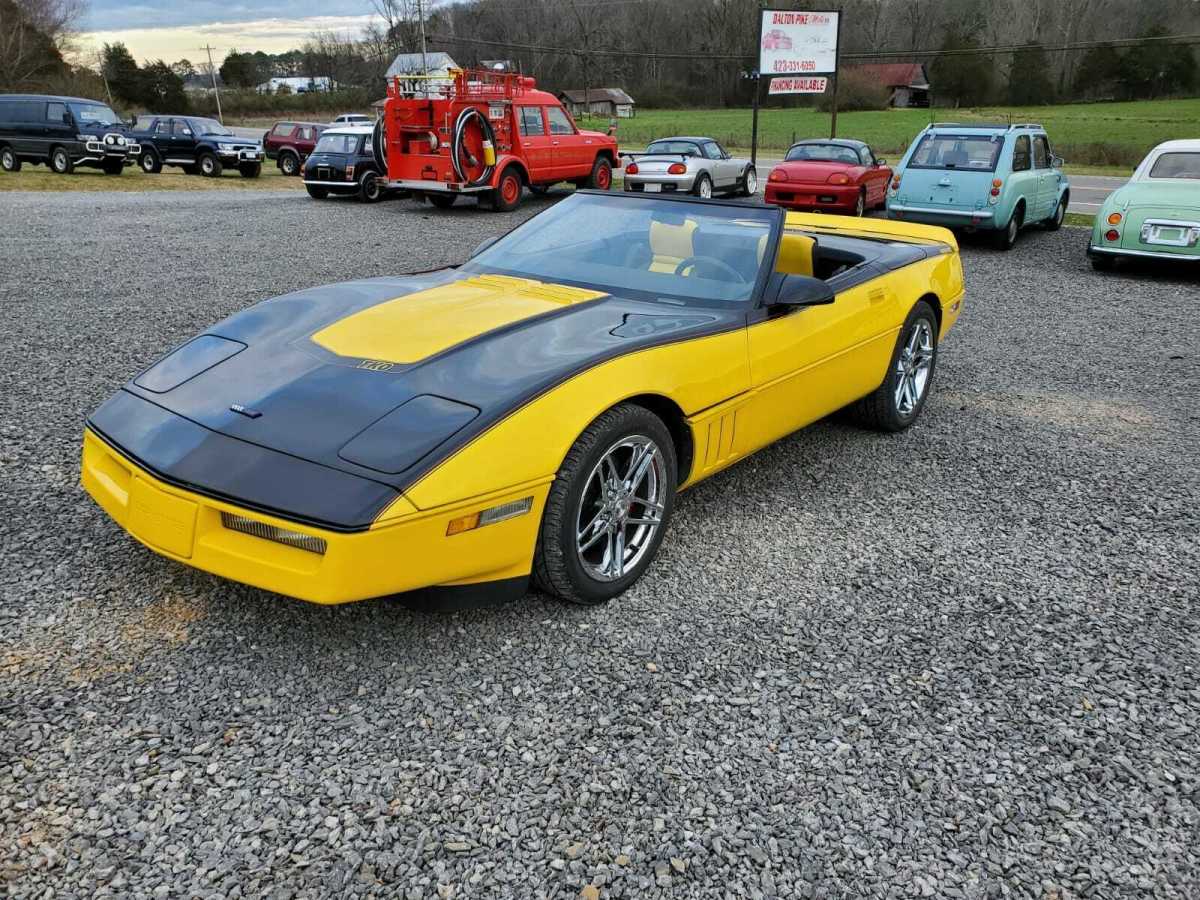 1989 Yellow Chevrolet Corvette Convertible