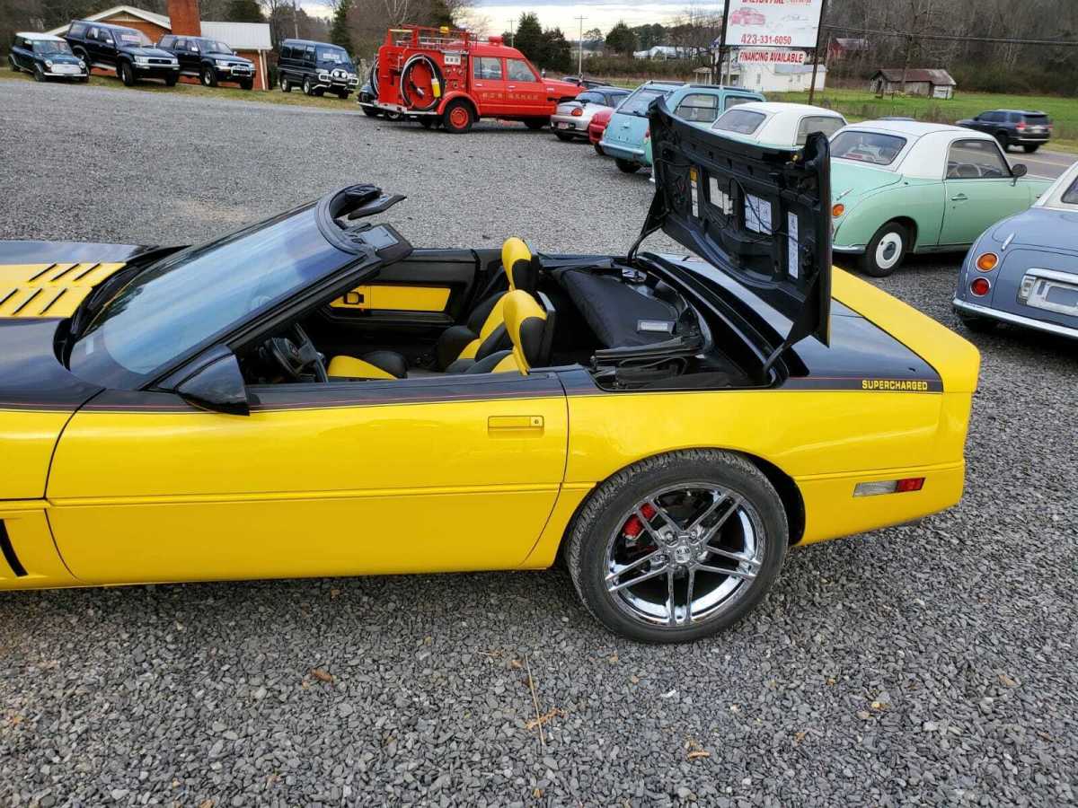1989 Yellow Chevrolet Corvette Convertible
