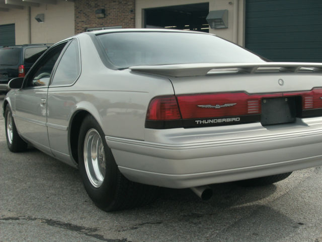 1991 Silver Ford Thunderbird Coupe