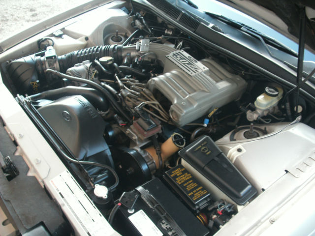 1991 Silver Ford Thunderbird Coupe