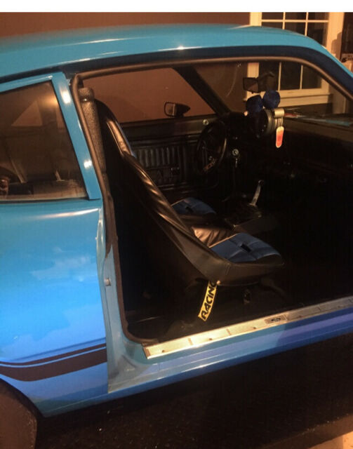1971 Blue Ford maverick 2 dr