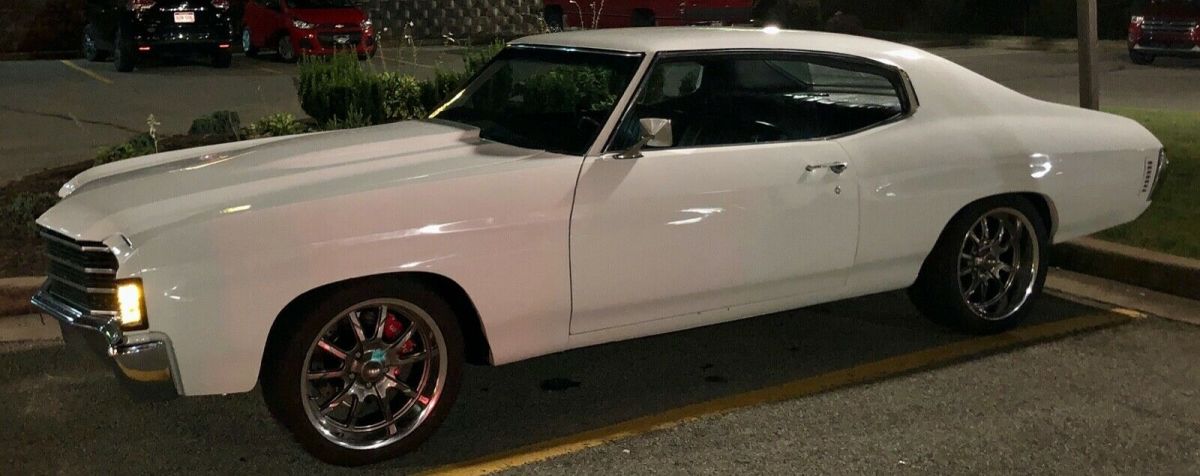 1971 White Chevrolet Chevelle