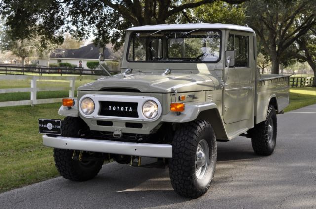 1972 Tan Toyota Land Cruiser Pickup