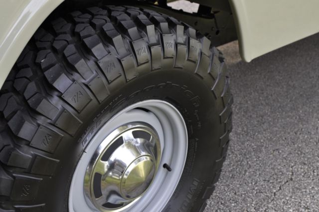 1972 Tan Toyota Land Cruiser Pickup