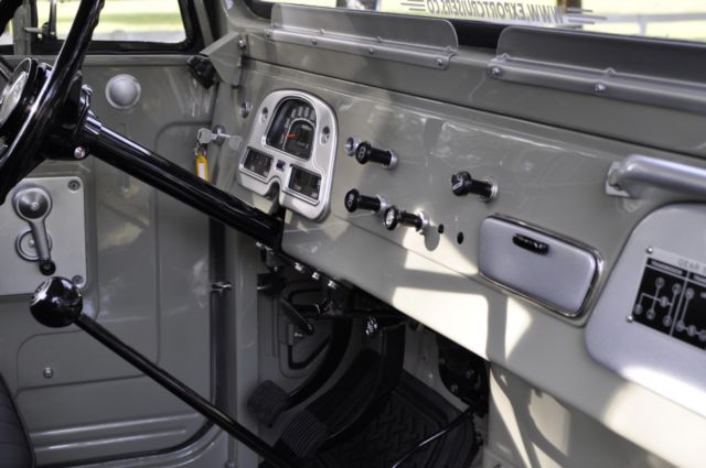 1972 Tan Toyota Land Cruiser Pickup