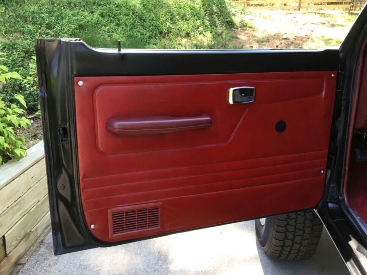 1987 Gray Ford Bronco II