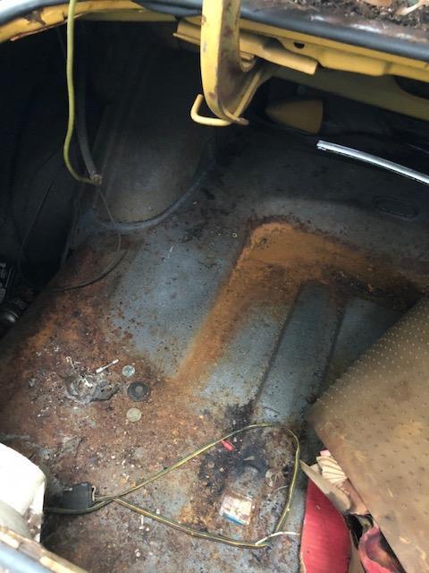 1973 Gold Ford Mustang Fastback