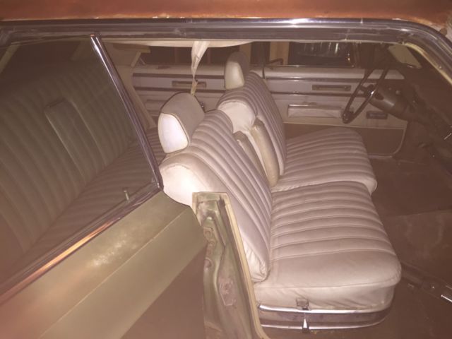 1968 Chrysler New Yorker