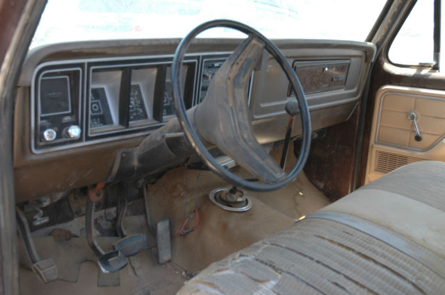 1979 Brown Ford F-250 Cab & Chassis