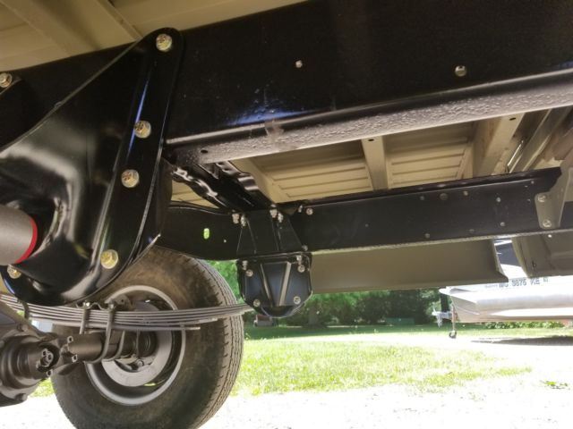 1985 Chevrolet C-10 Cab & Chassis