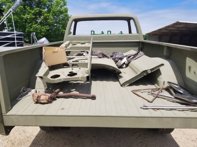 1985 Chevrolet C-10 Cab & Chassis