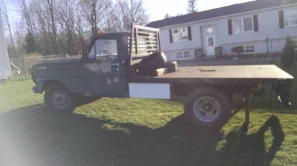 1968 Green Ford F-350 Standard Cab Pickup