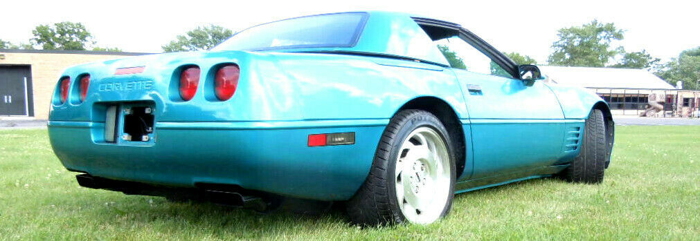 1992 Quasar metalic Chevrolet Corvette Convertible