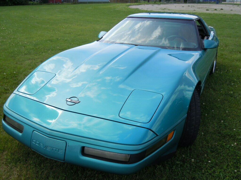 1992 Quasar metalic Chevrolet Corvette Convertible