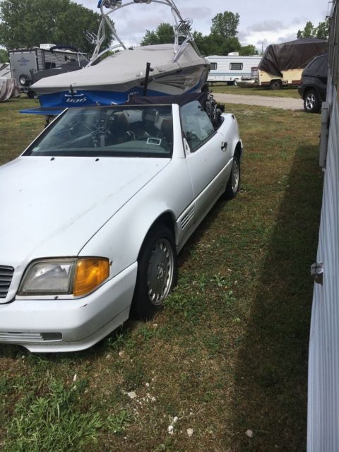 1992 White Mercedes-Benz SL-Class Convertible