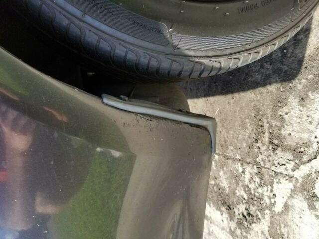 1990 Gray Nissan GT-R Coupe