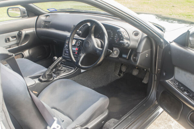 1990 Gray Nissan GT-R Coupe