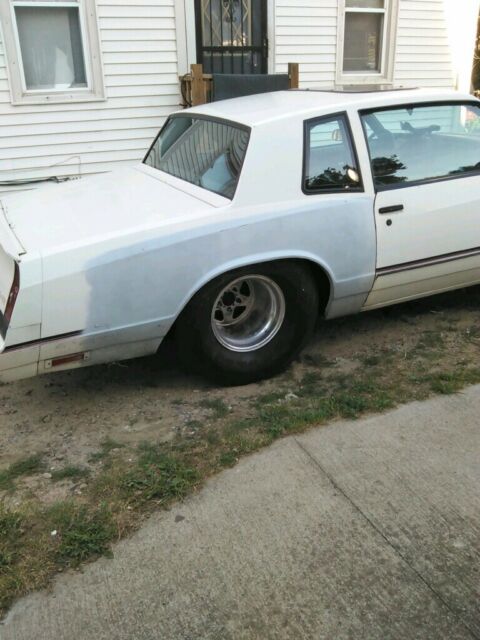 1985 Chevrolet Monte Carlo 2dr