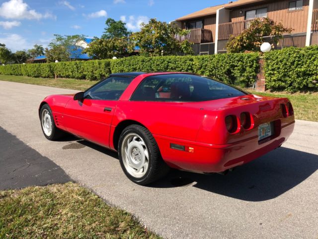 1991 Red Chevrolet Corvette Coupe