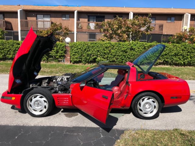 1991 Red Chevrolet Corvette Coupe