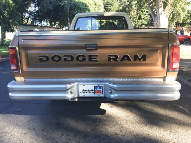 1985 CREAM/GOLD Dodge Other Pickups Cab & Chassis