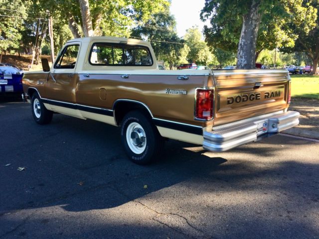 1985 CREAM/GOLD Dodge Other Pickups Cab & Chassis