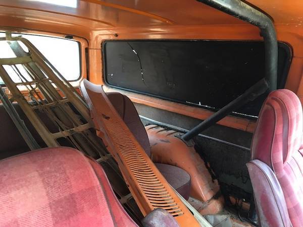 1976 Orange Dodge Ramcharger