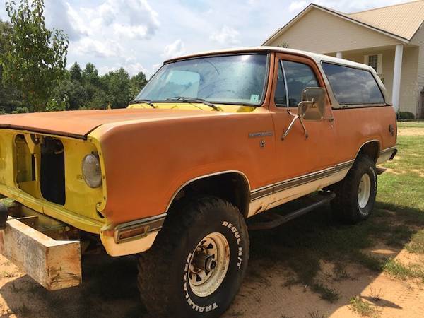 1976 Orange Dodge Ramcharger