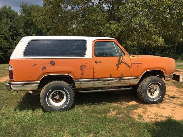 1976 Orange Dodge Ramcharger