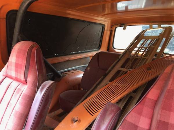 1976 Orange Dodge Ramcharger