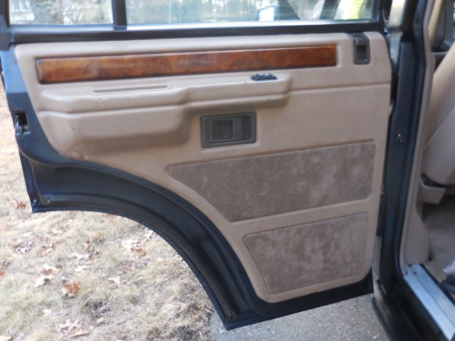 1992 Blue Land Rover Range Rover SUV