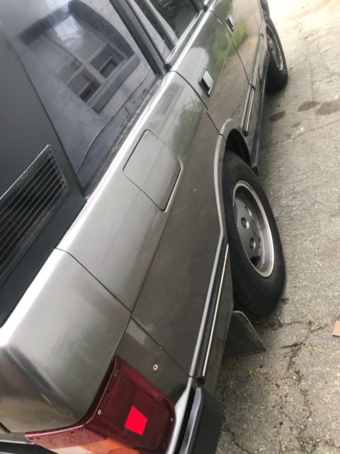1991 Gray Land Rover Range Rover