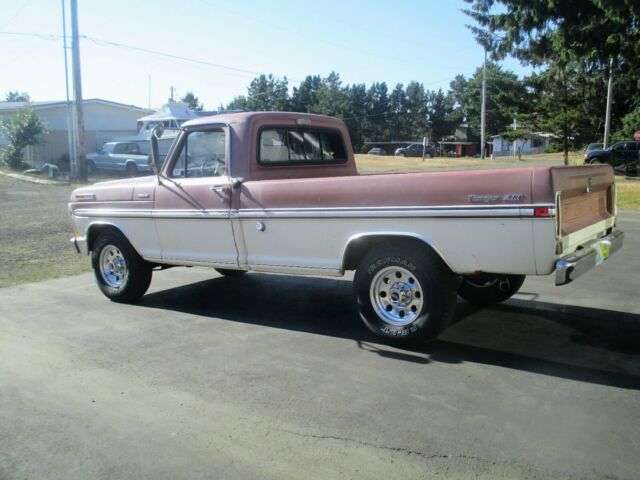 1972 Brown and White Ford F-250