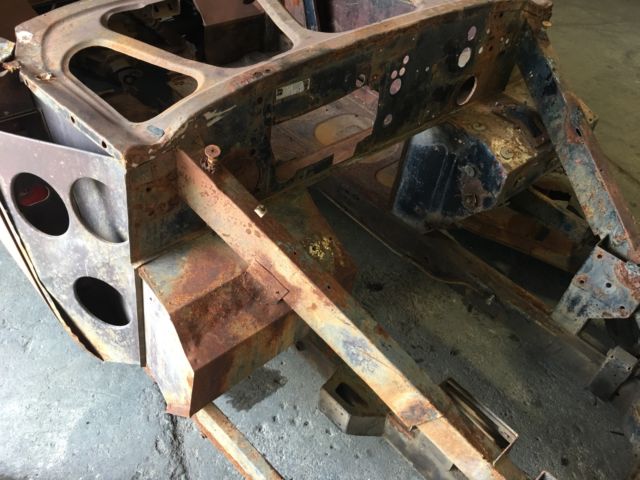 1955 Brown Austin Healey 100/4 Convertible