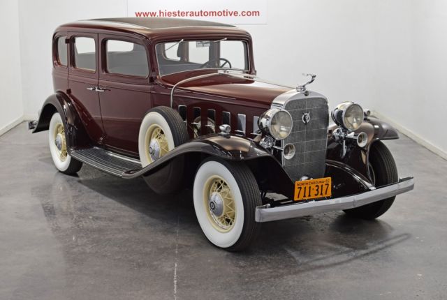 1932 Burgundy Cadillac 355 B