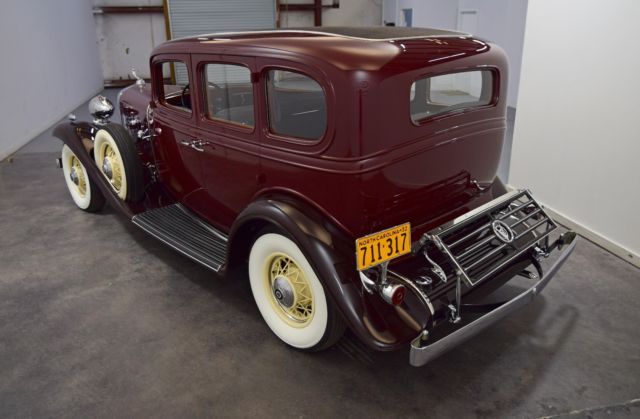 1932 Burgundy Cadillac 355 B