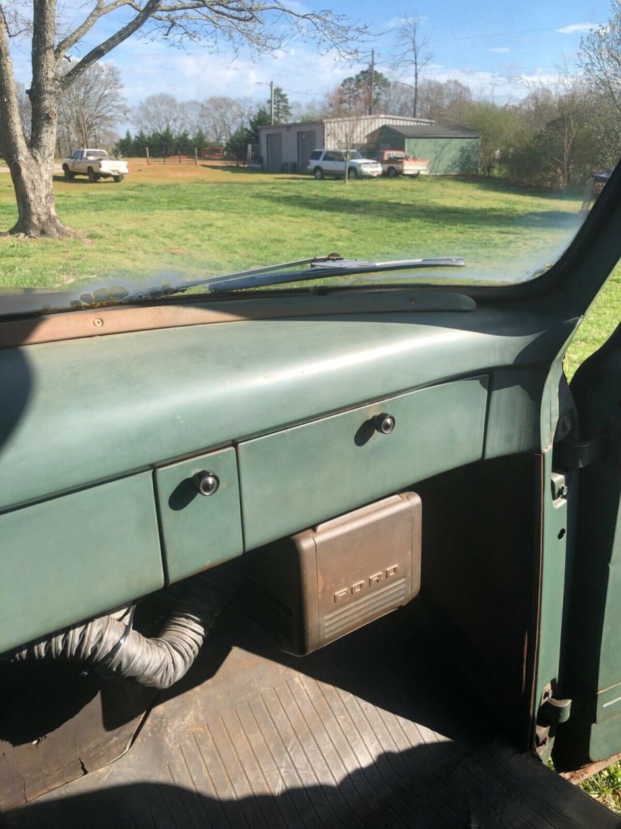 1953 Ford F-100 Standard Cab Pickup
