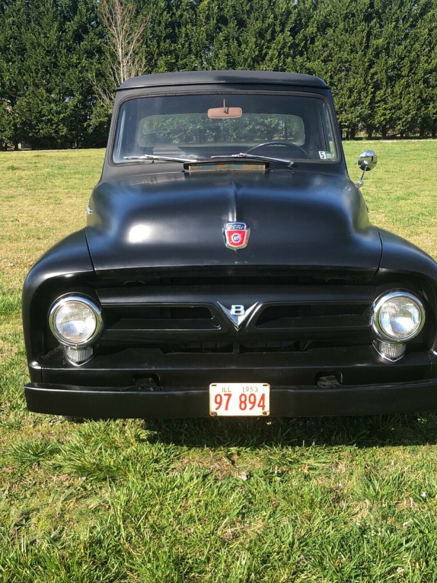 1953 Ford F-100 Standard Cab Pickup