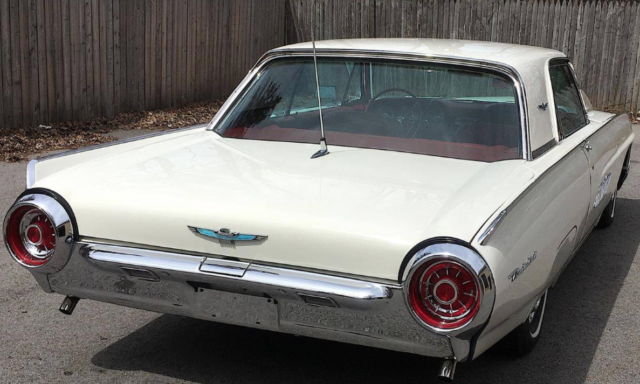 1963 Ford Thunderbird