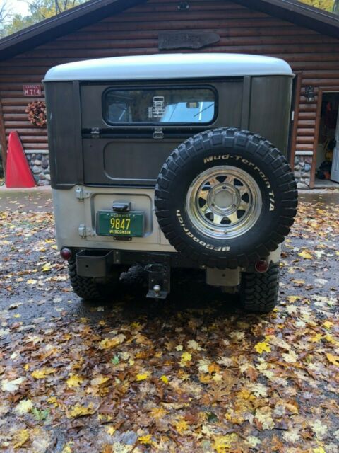 1963 Silver and Gray Toyota Land Cruiser SUV