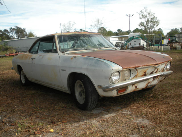 1968 White Chevrolet Corvair Coupe