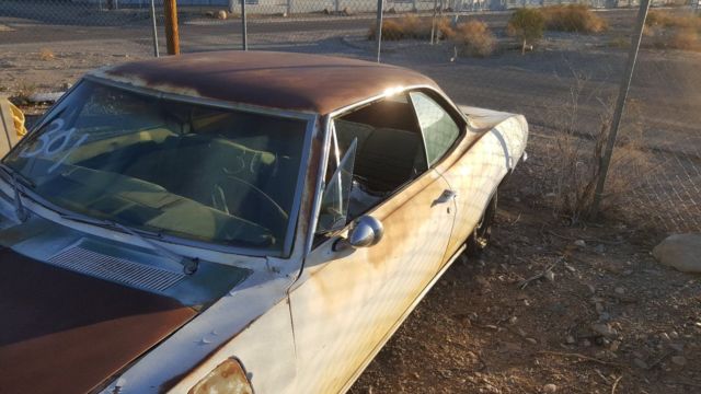 1968 White Chevrolet Corvair Coupe