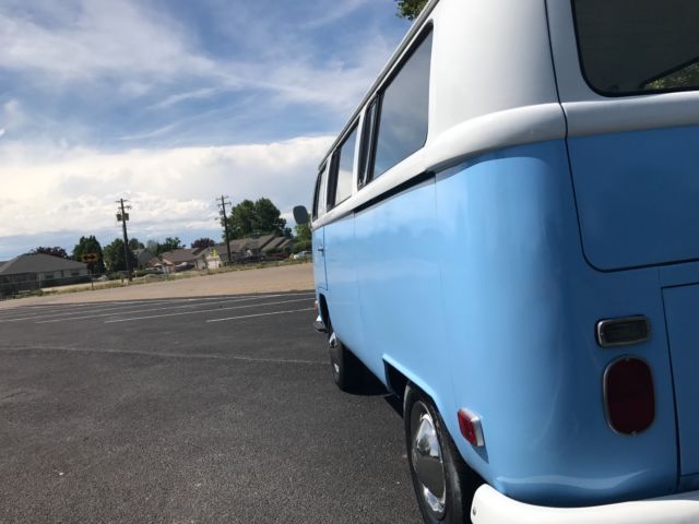 1970 Blue Volkswagen Bus/Vanagon