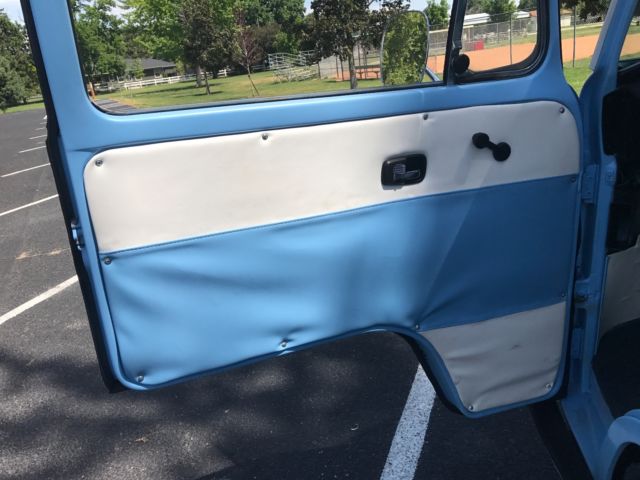 1970 Blue Volkswagen Bus/Vanagon